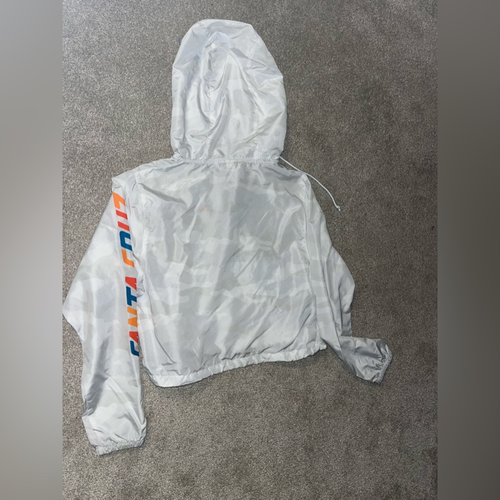 Santa Cruz women’s windbreaker NWOT SMALL
